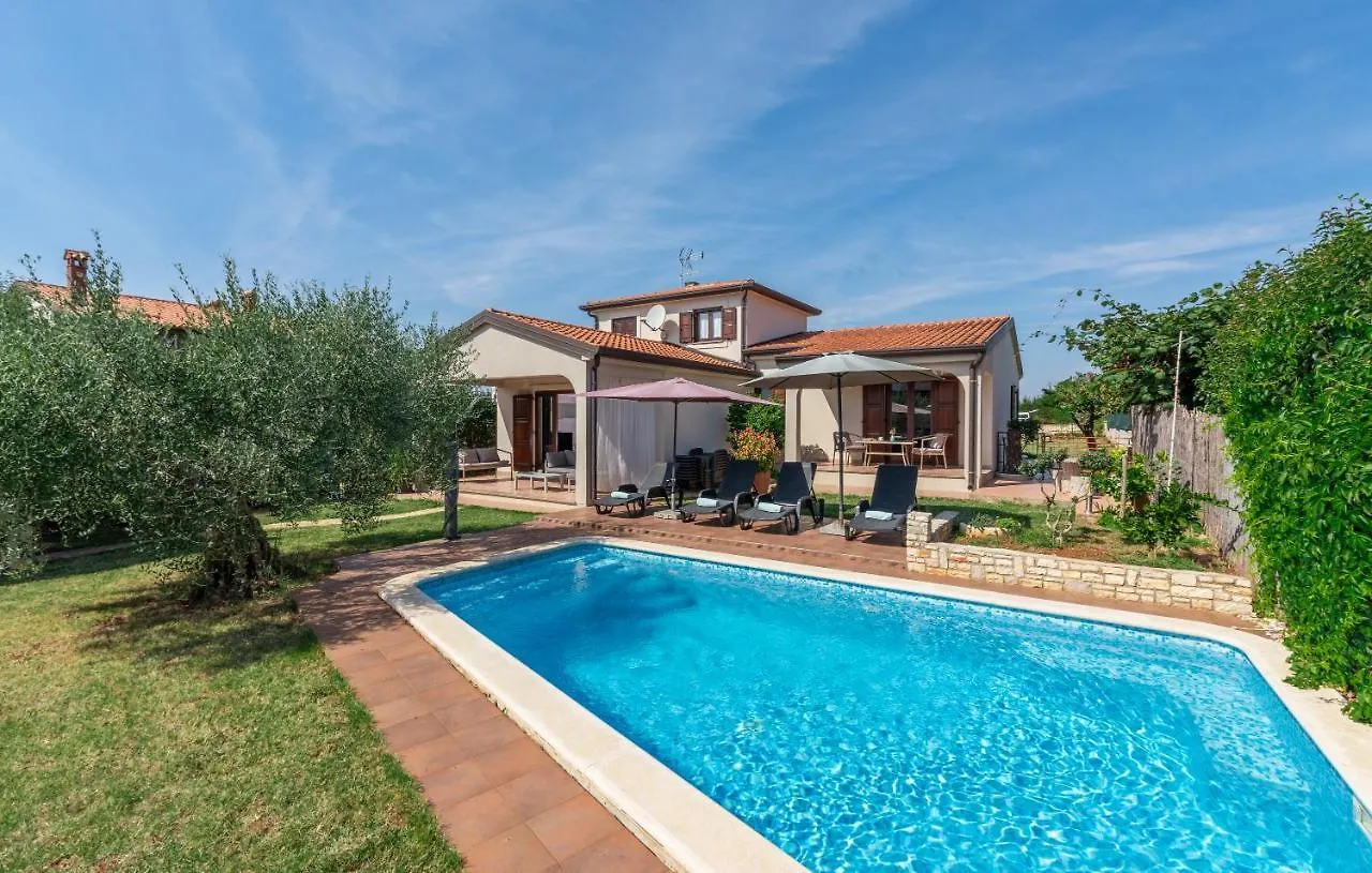 Villa Lucas Novigrad  Croatia